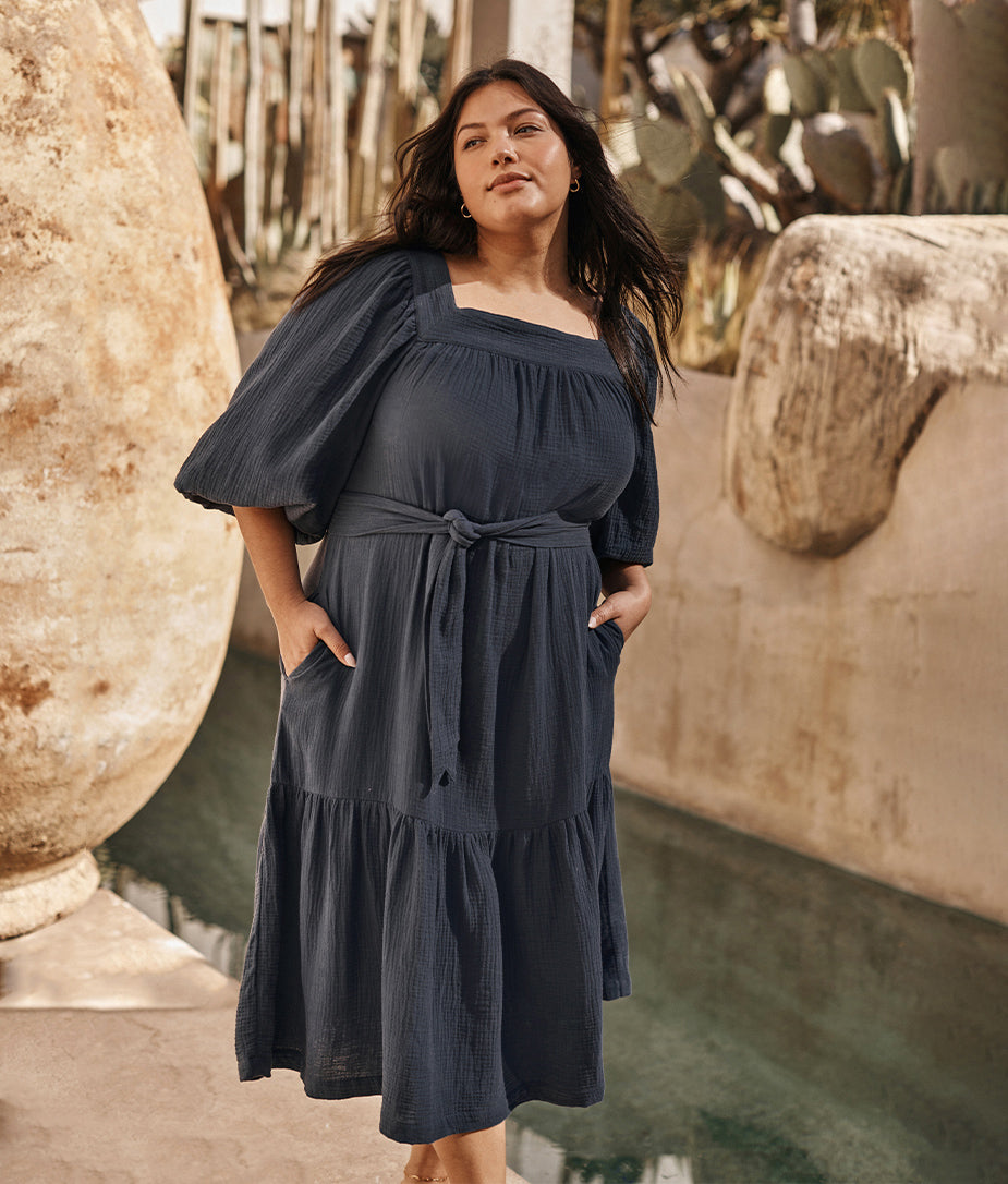  The Going Places Gauze Midi Dress - Midnight