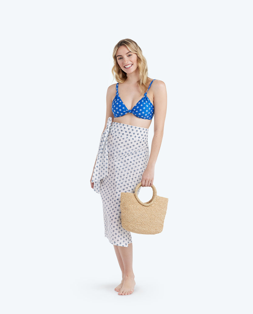  The Easy Breezy Sarong - Block Print In White Sand & Indigo