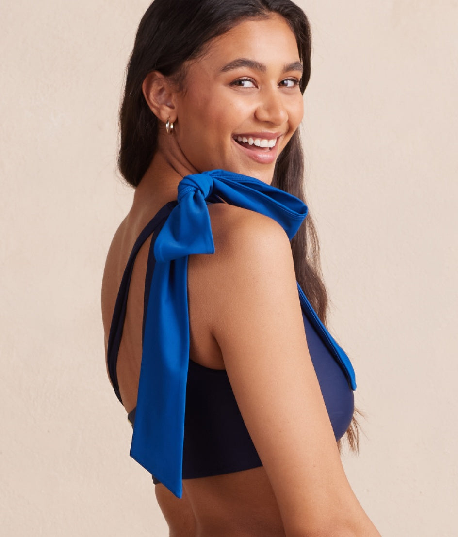  The Bow-Shoulder Ruched Sidestroke Bikini Top - Pacific & Deep Sea